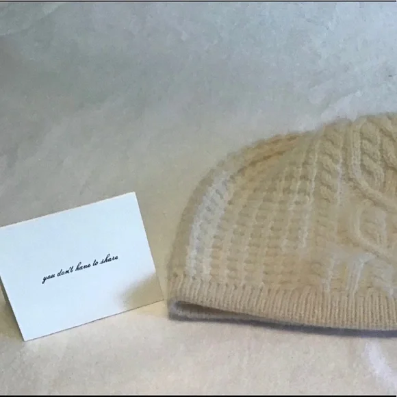 Ralph Lauren Vintage Angora Hat Never Worn Mint Since 1987  display picture 3